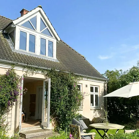 Charming Summer House On North Langeland Tranekaer